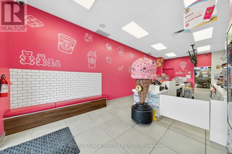 D9 - 380 DUNDAS STREET E, Oakville (WC Wedgewood Creek), Ontario, L6H6Z9