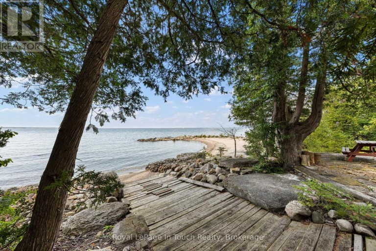 25 CHIPPEWA CRESCENT, Tiny, Ontario, L9M0C4
