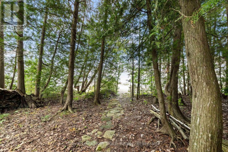 25 CHIPPEWA CRESCENT, Tiny, Ontario, L9M0C4
