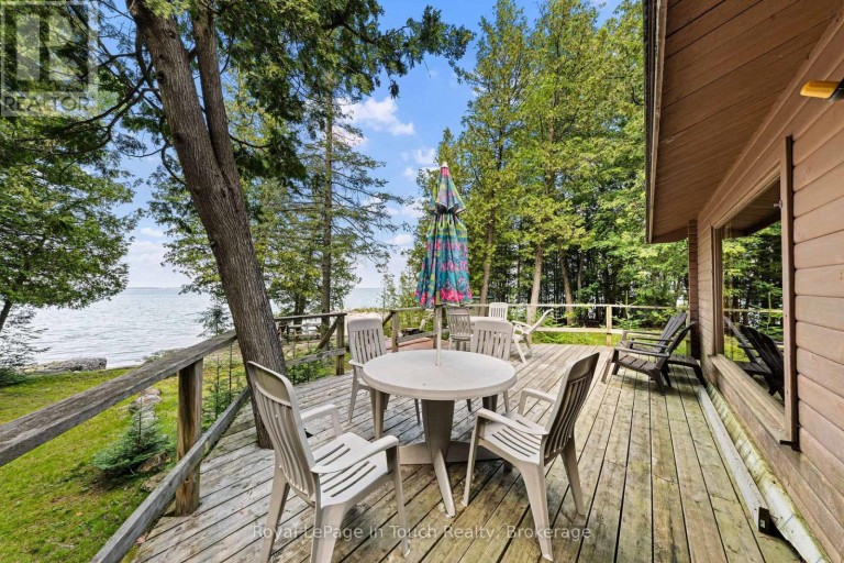 25 CHIPPEWA CRESCENT, Tiny, Ontario, L9M0C4