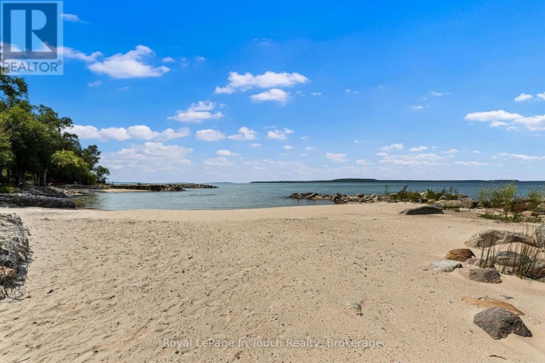 25 CHIPPEWA CRESCENT, Tiny, Ontario, L9M0C4
