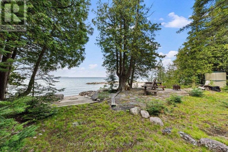 25 CHIPPEWA CRESCENT, Tiny, Ontario, L9M0C4