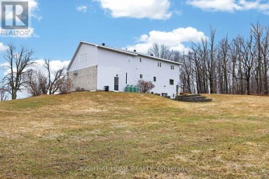 6435 12/13 STAYNER SIDE ROAD Clearview Ontario photo 34