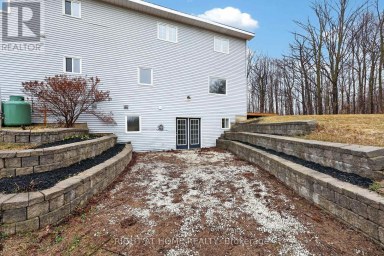 6435 12/13 STAYNER SIDE ROAD Clearview Ontario photo 35