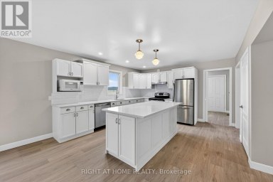 6435 12/13 STAYNER SIDE ROAD Clearview Ontario photo 6