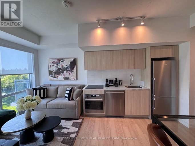 407 - 100 CARRICK TRAIL, Gravenhurst (Muskoka (S)), Ontario, P1P1T9