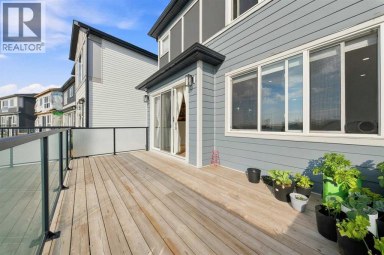 303 Cornerbrook Drive NE Calgary Alberta photo 21