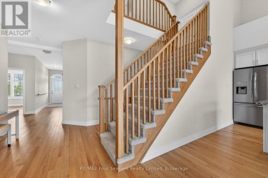 100 KARI CRESCENT Collingwood Ontario photo 17
