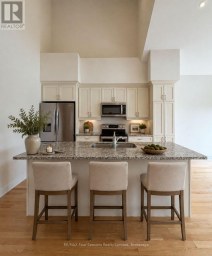 100 KARI CRESCENT Collingwood Ontario photo 2