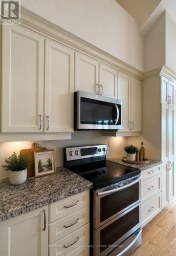 100 KARI CRESCENT Collingwood Ontario photo 8