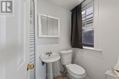 3 - 2360 QUEEN STREET E Toronto (The Beaches) Ontario photo 12