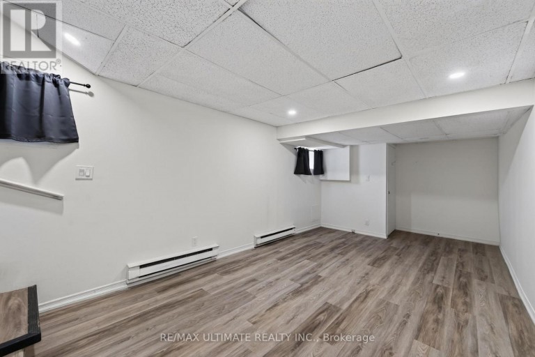 3 - 2360 QUEEN STREET E, Toronto (The Beaches), Ontario, M4E1H3