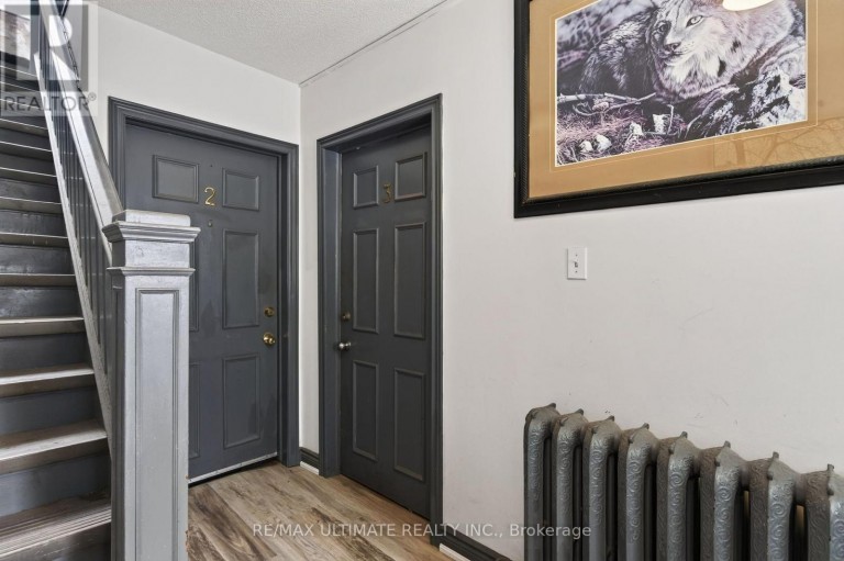 3 - 2360 QUEEN STREET E, Toronto (The Beaches), Ontario, M4E1H3