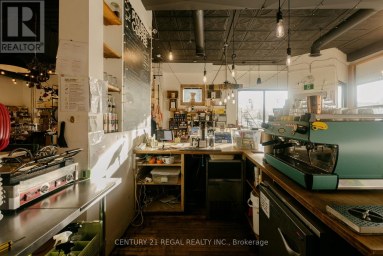 2165 DANFORTH AVENUE Toronto (East End-Danforth) Ontario photo 12