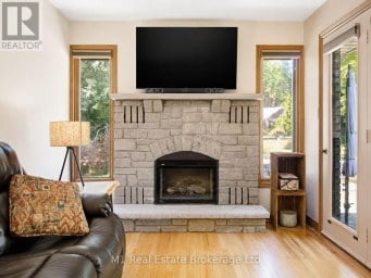 294 COLBORNE STREET Centre Wellington (Elora/Salem) Ontario photo 18