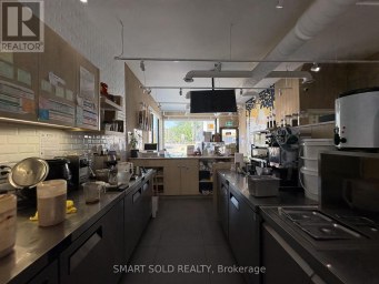 637 BLOOR STREET W Toronto (Palmerston-Little Italy) Ontario photo 11