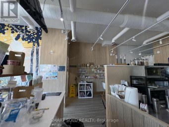 637 BLOOR STREET W Toronto (Palmerston-Little Italy) Ontario photo 16