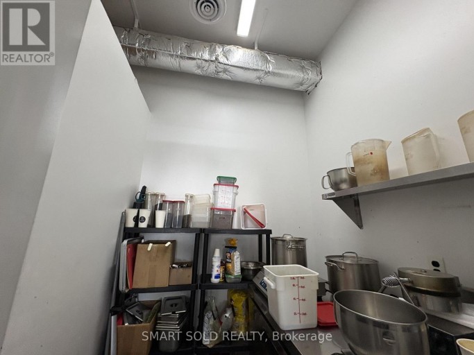 637 BLOOR STREET W, Toronto (Palmerston-Little Italy), Ontario, M6G1K8