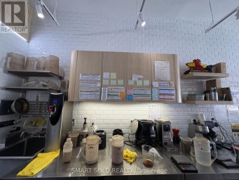 637 BLOOR STREET W Toronto (Palmerston-Little Italy) Ontario photo 20