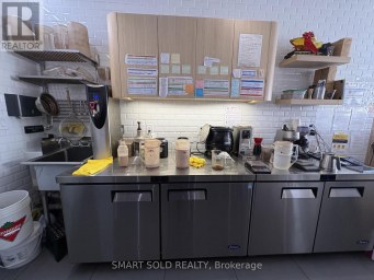 637 BLOOR STREET W Toronto (Palmerston-Little Italy) Ontario photo 21
