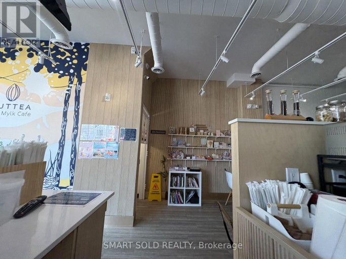 637 BLOOR STREET W, Toronto (Palmerston-Little Italy), Ontario, M6G1K8