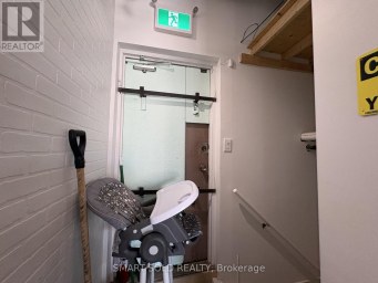 637 BLOOR STREET W Toronto (Palmerston-Little Italy) Ontario photo 37