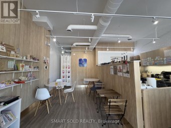 637 BLOOR STREET W Toronto (Palmerston-Little Italy) Ontario photo 9