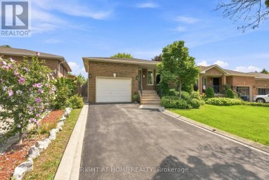39 DANTE COURT Vaughan (East Woodbridge) Ontario photo 2