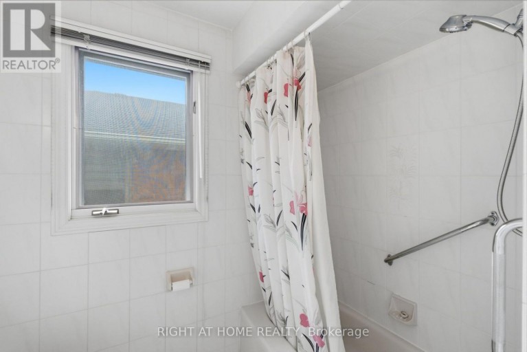 39 DANTE COURT, Vaughan (East Woodbridge), Ontario, L4L7V5