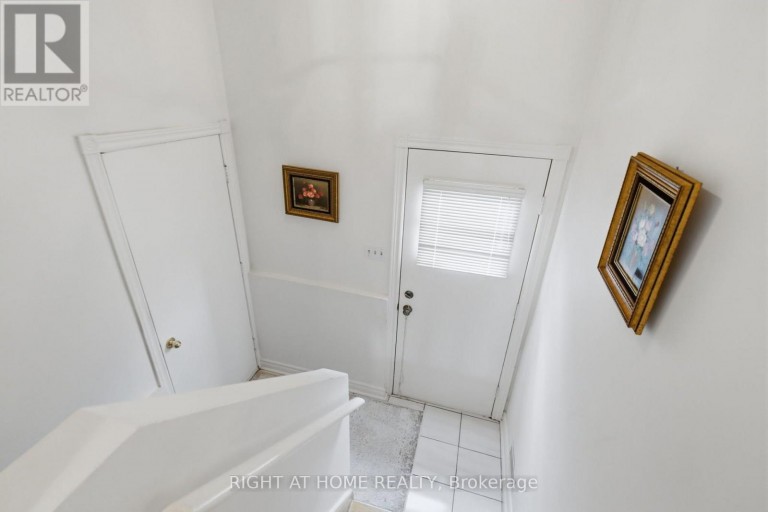 39 DANTE COURT, Vaughan (East Woodbridge), Ontario, L4L7V5