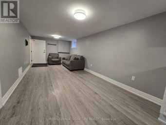 LOWER - 141 PHILLIP AVENUE Toronto (Birchcliffe-Cliffside) Ontario photo 7