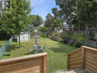 UPPER - 141 PHILLIP AVENUE Toronto (Birchcliffe-Cliffside) Ontario photo 17