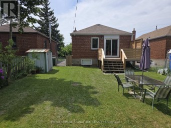UPPER - 141 PHILLIP AVENUE Toronto (Birchcliffe-Cliffside) Ontario photo 19