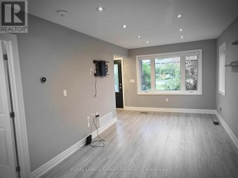 UPPER - 141 PHILLIP AVENUE Toronto (Birchcliffe-Cliffside) Ontario photo 4