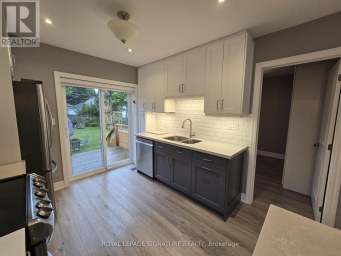 UPPER - 141 PHILLIP AVENUE Toronto (Birchcliffe-Cliffside) Ontario photo 7