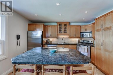 TH16 - 18 LA ROSE AVENUE Toronto (Humber Heights) Ontario photo 13