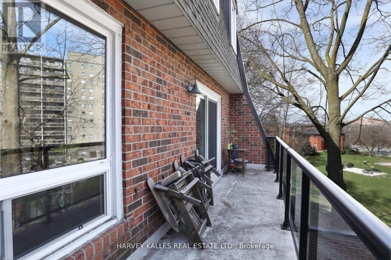 TH16 - 18 LA ROSE AVENUE, Toronto (Humber Heights), Ontario, M9P1A5