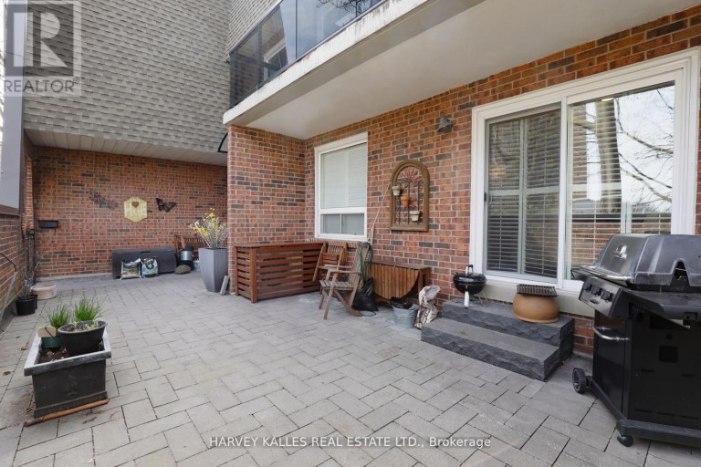 TH16 - 18 LA ROSE AVENUE, Toronto (Humber Heights), Ontario, M9P1A5