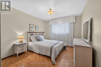 39 ALGONQUIN COURT Hamilton (King's Forest Upper) Ontario photo 24