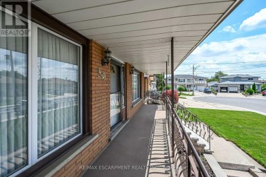 39 ALGONQUIN COURT Hamilton (King's Forest Upper) Ontario photo 3