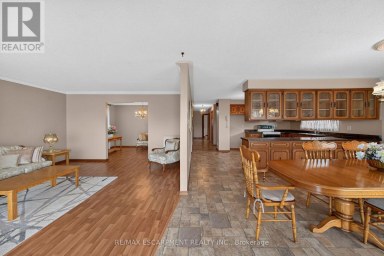 39 ALGONQUIN COURT Hamilton (King's Forest Upper) Ontario photo 4