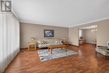 39 ALGONQUIN COURT Hamilton (King's Forest Upper) Ontario photo 6