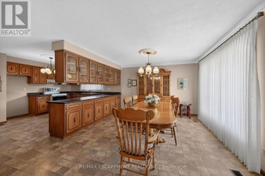 39 ALGONQUIN COURT Hamilton (King's Forest Upper) Ontario photo 9