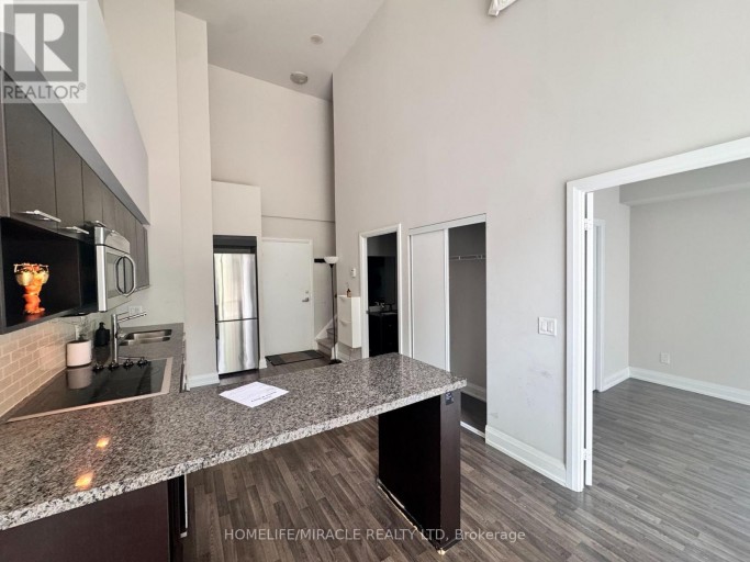 103 - 555 WILSON AVENUE, Toronto (Clanton Park), Ontario, M3H5Y6