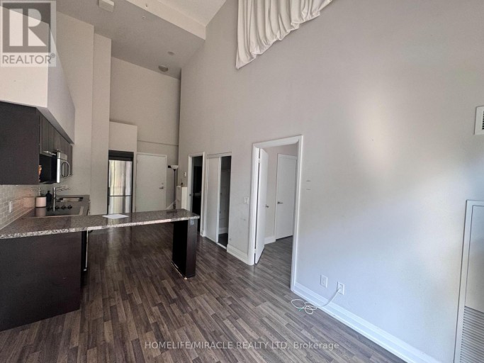 103 - 555 WILSON AVENUE, Toronto (Clanton Park), Ontario, M3H5Y6