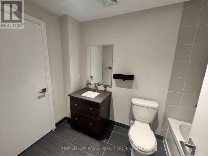 103 - 555 WILSON AVENUE, Toronto (Clanton Park), Ontario, M3H5Y6