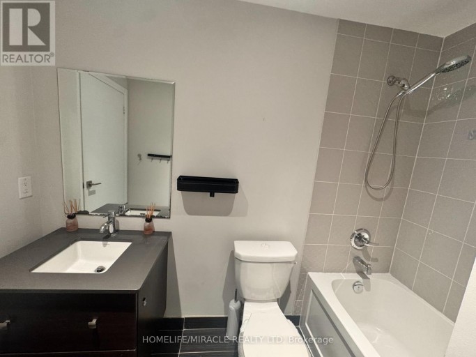 103 - 555 WILSON AVENUE, Toronto (Clanton Park), Ontario, M3H5Y6