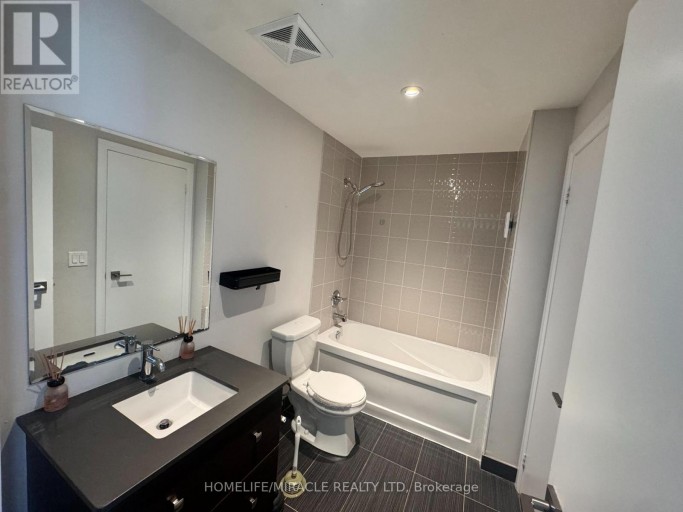 103 - 555 WILSON AVENUE, Toronto (Clanton Park), Ontario, M3H5Y6