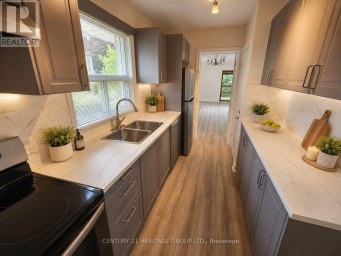 MAIN - 95 LUCAS STREET Richmond Hill (Mill Pond) Ontario photo 1