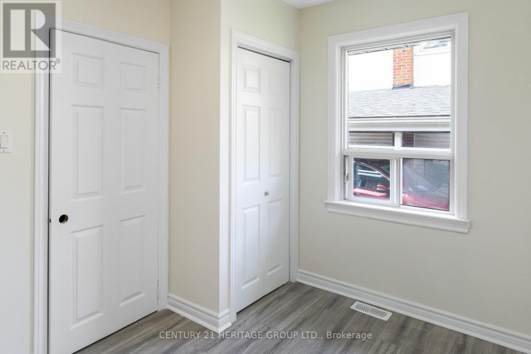 MAIN - 95 LUCAS STREET, Richmond Hill (Mill Pond), Ontario, L4C4P4